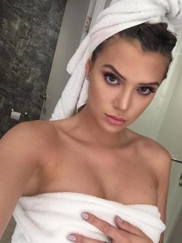 Проститутка Николь